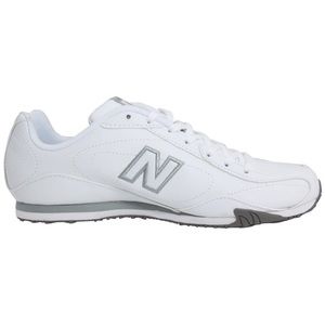 New Balance 442 classic white sneakers